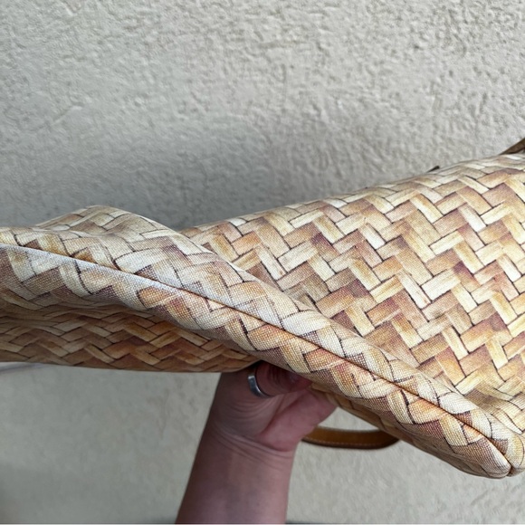 Vivienne Westwood 90’s Psuedo Print “Bunny” Woven Ratten Pattern Tote Bag - Picture 10 of 10